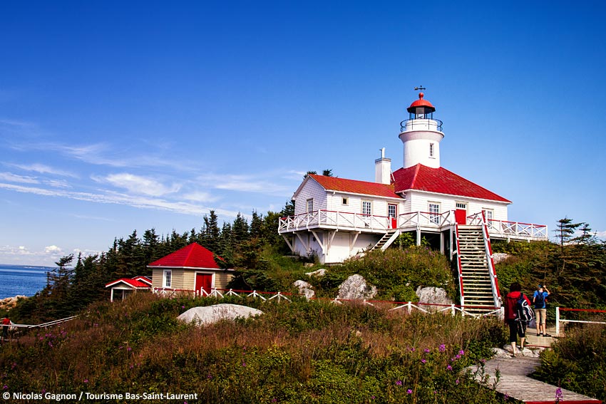 Phare Du Pot A LEau de Vie Québec Canada Phare du Pot à l'Eau de Vie | Hébergement insolite au Québec | Hotels